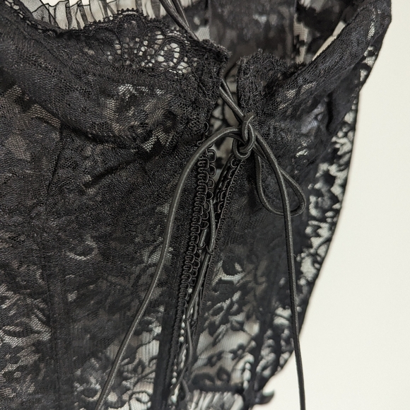 Black corset top - Picture 5 of 7